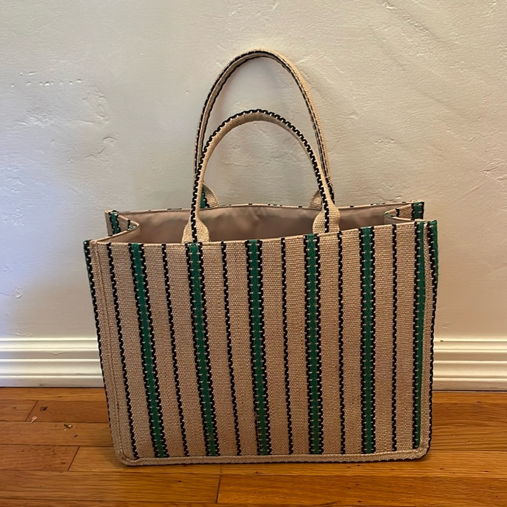 Striped tote